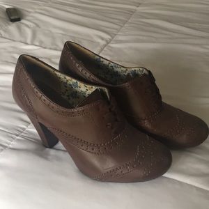 Brown oxford heels
